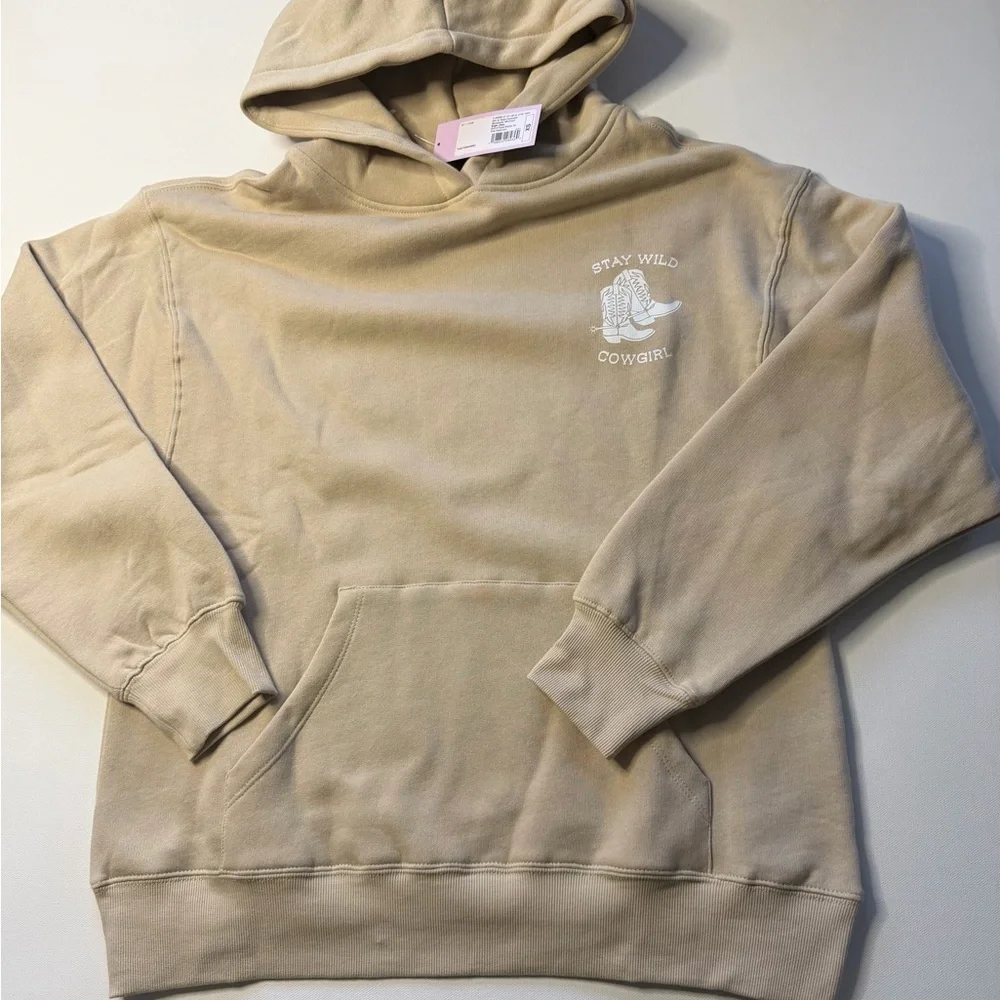 NWT Women's Wild Fable Stay Wild Cowgirl Graphic Hoodie Size XS (L) - Picture 2 of 7